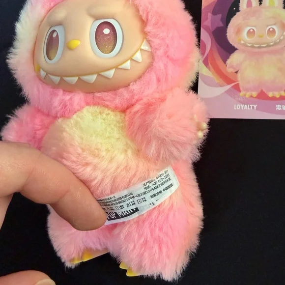 POP MART Labubu BIE Loyalty - Picture 3 of 6